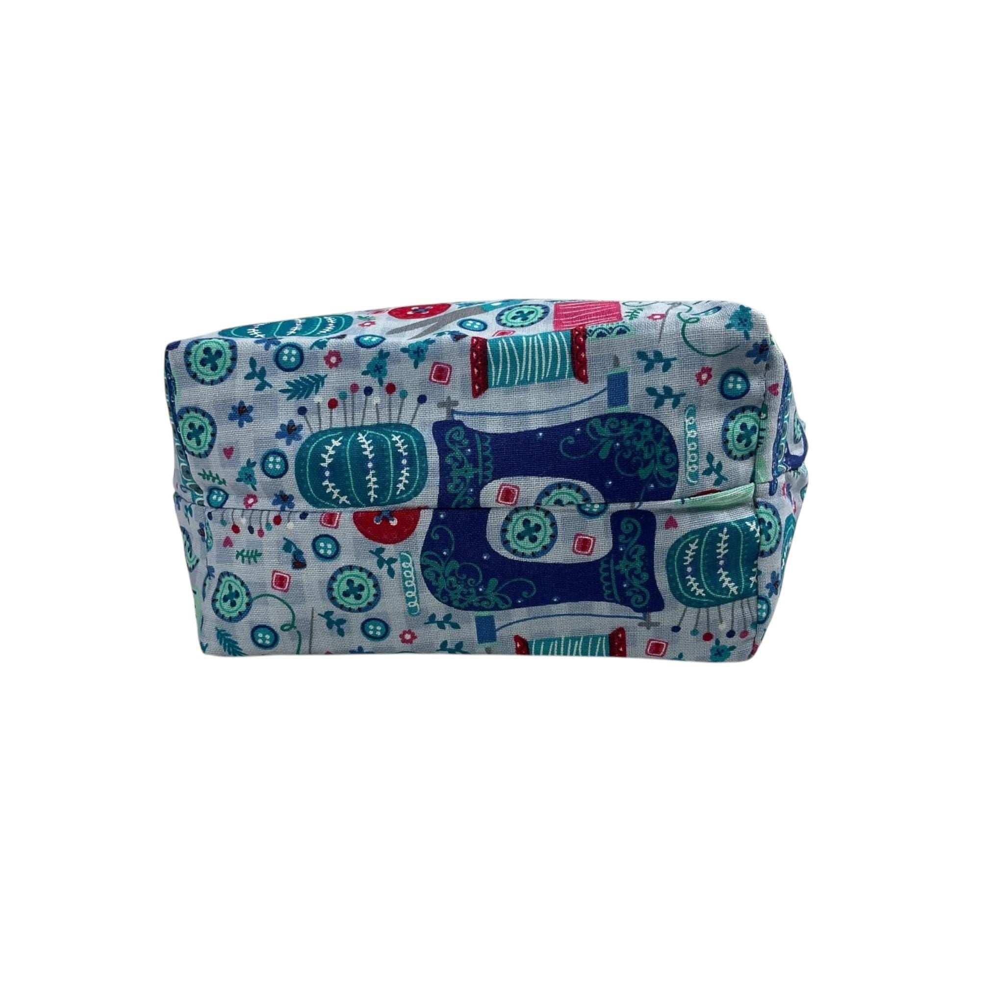 Fabric Zip Pouch: Sewing, Knitting, or Cosmetics Bag