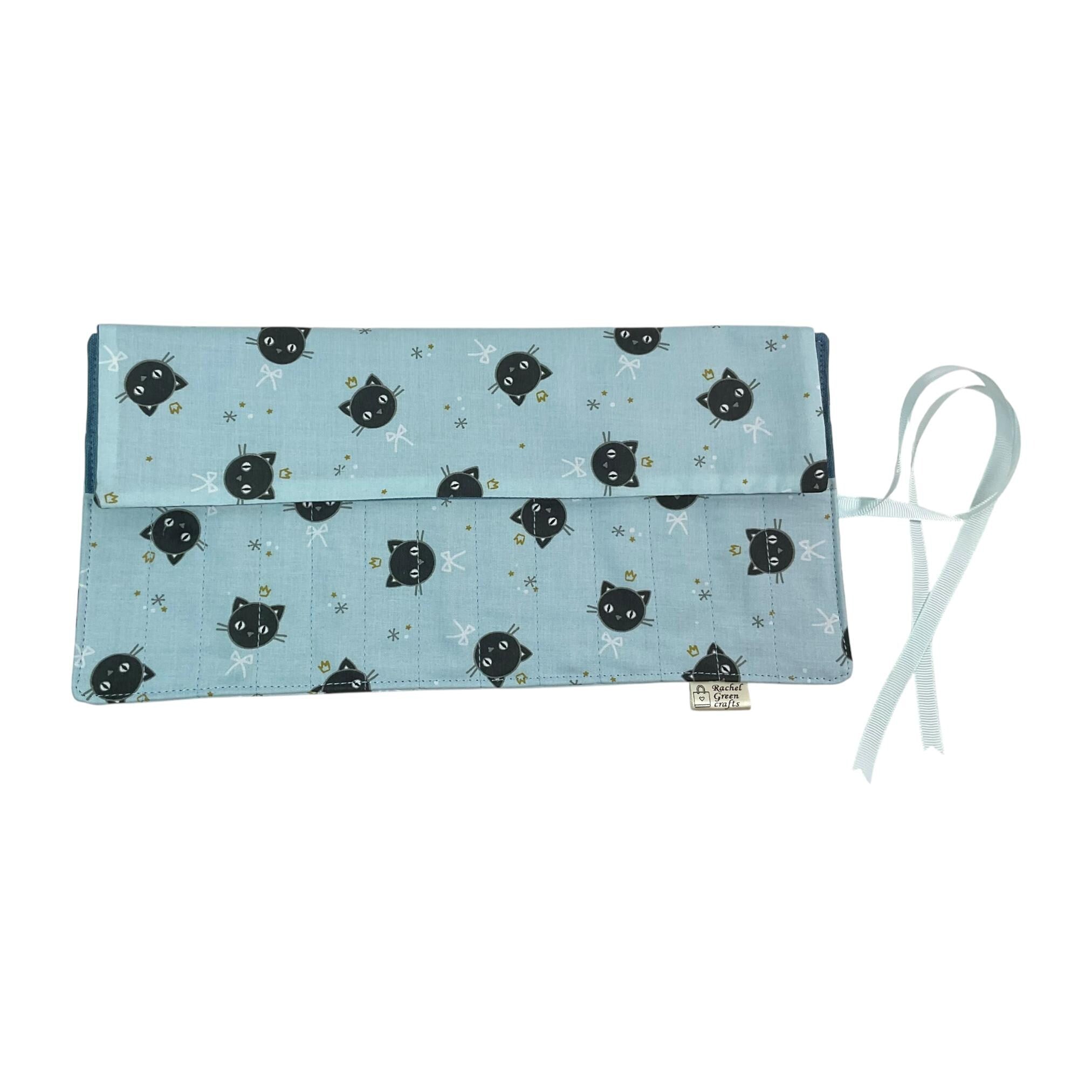 Crochet hook case with cats , Ergonomic hook organiser, roll up short Dpn case, cat lover gift, knitters gift, Crochet gift, crochet storage