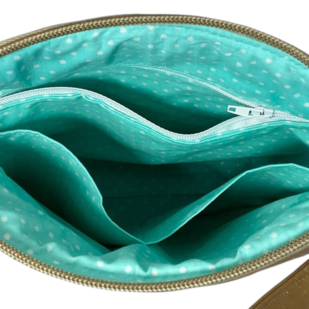 Handbag in faux leather and dog print,  vegan ladies gift, crossbody bag, shoulder zip pouch