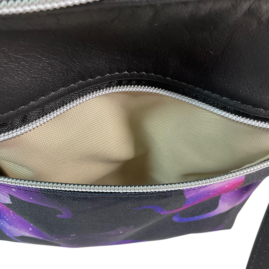 Handbag in genuine Leather and purple cat print water resistant canvas, medium sized zip top