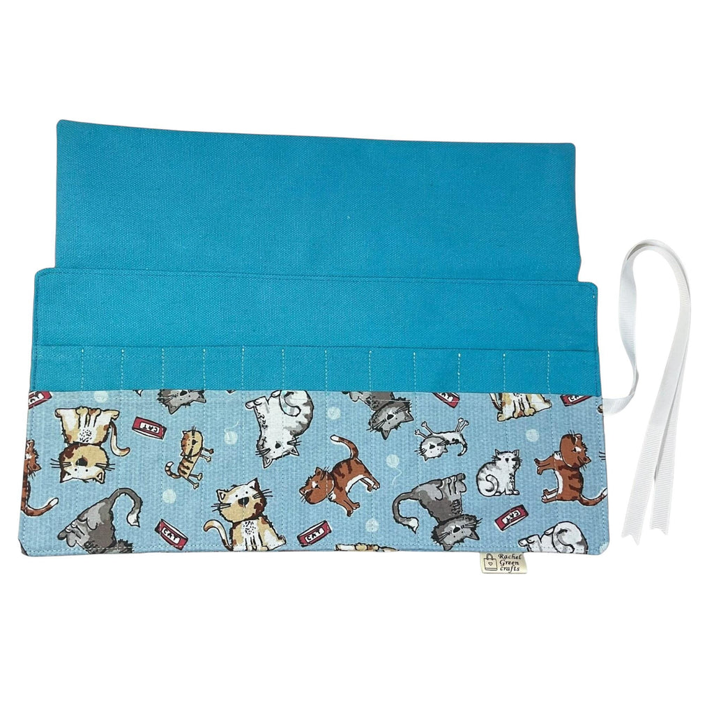 Crochet hook case with cats, Ergonomic hook organiser, roll up short Dpn case, cat lover gift, knitters gift, Crochet gift, crochet storage