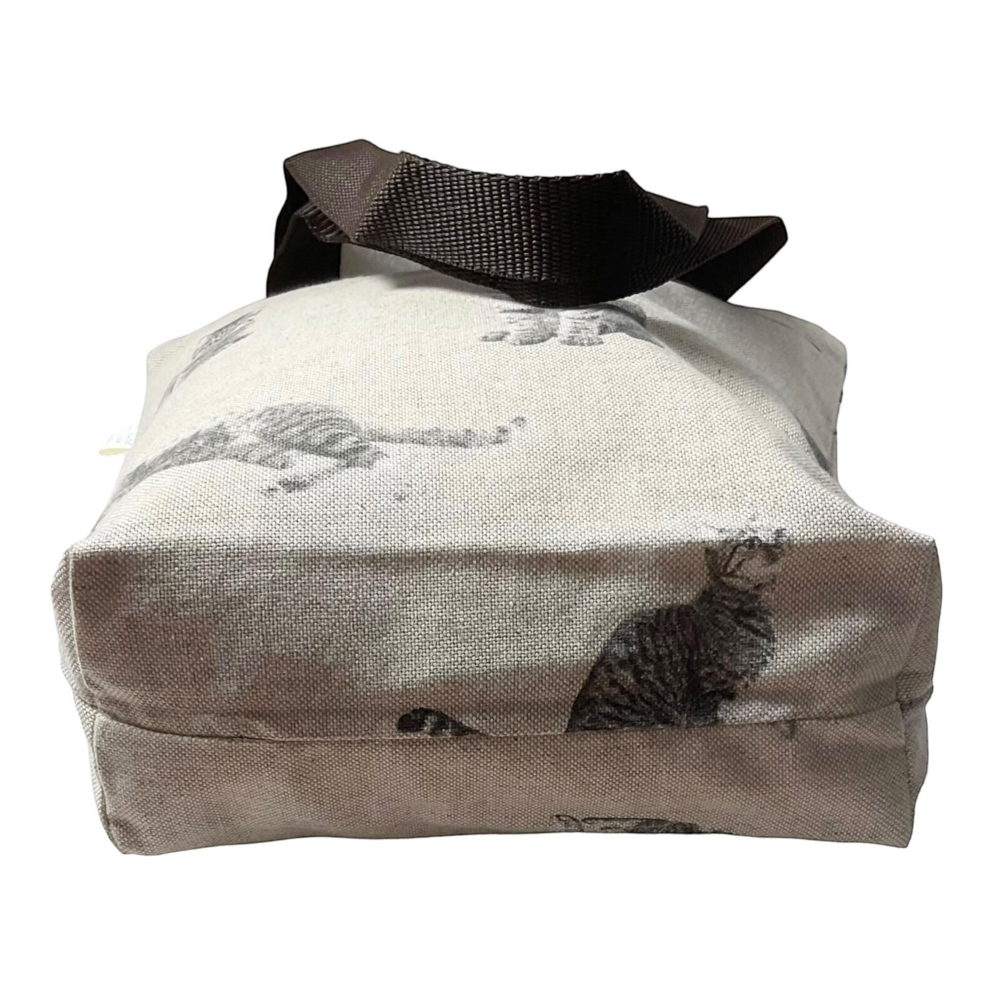 Small tote bag with zip closure, canvas tortoiseshell cats cotton book purse, bag with pockets  for cat lover, gift for girls