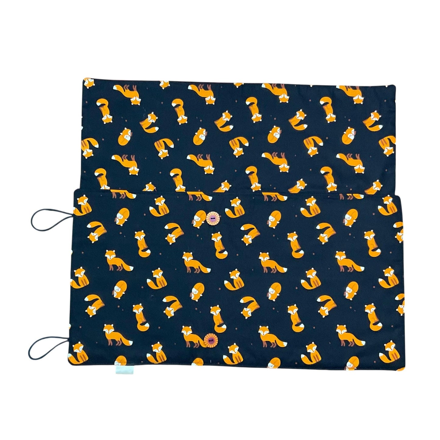 Double pointed knitting needle case with foxes