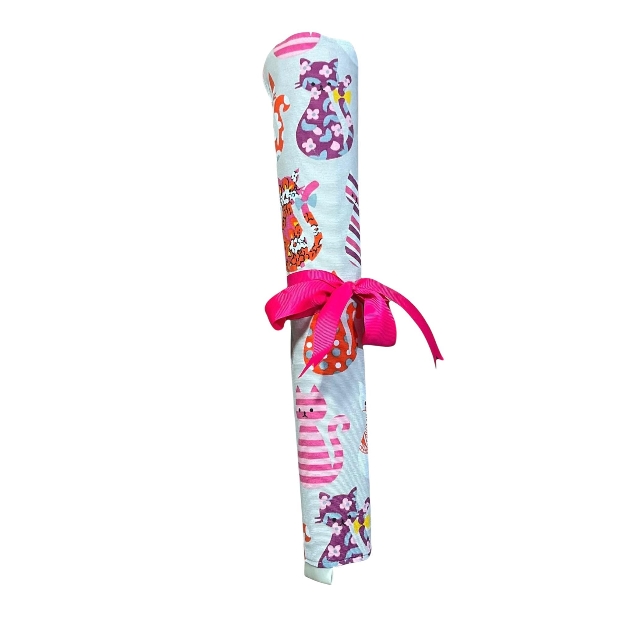 Cat Fabric Knitting Needle Set: Straight Needles Roll-Up Case