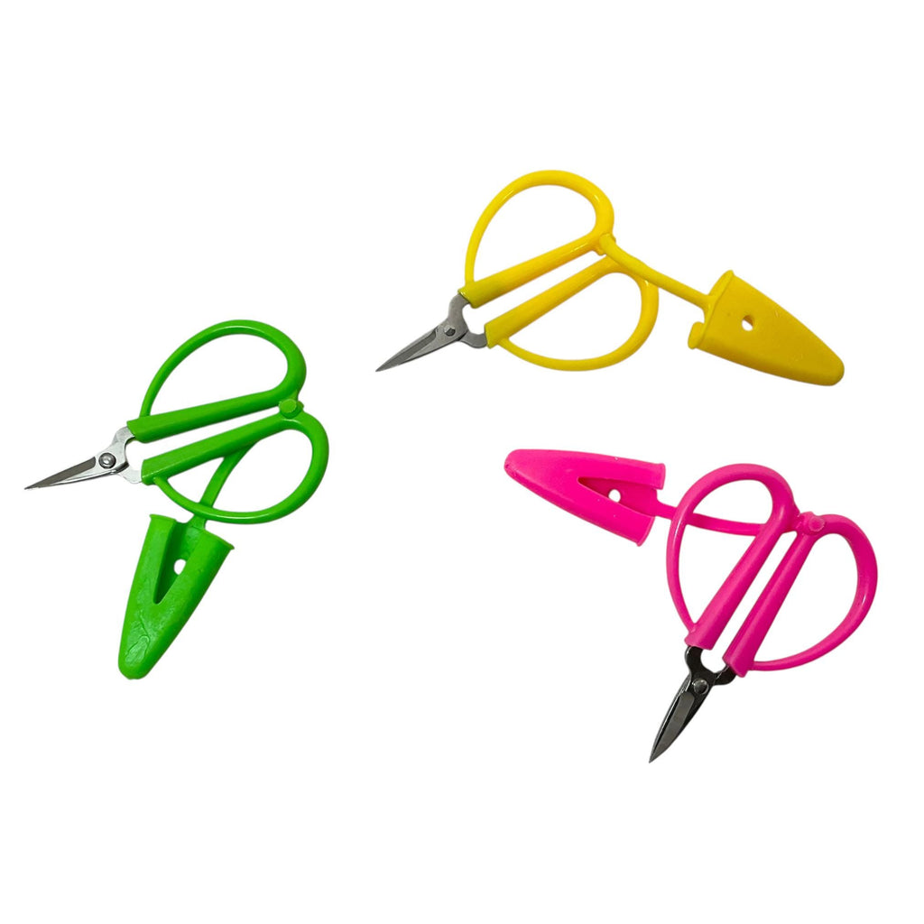 Perfect scissors for knitting and crochet, scissors with cover, attached sheath, tiny scissors for kit, air travel compliant