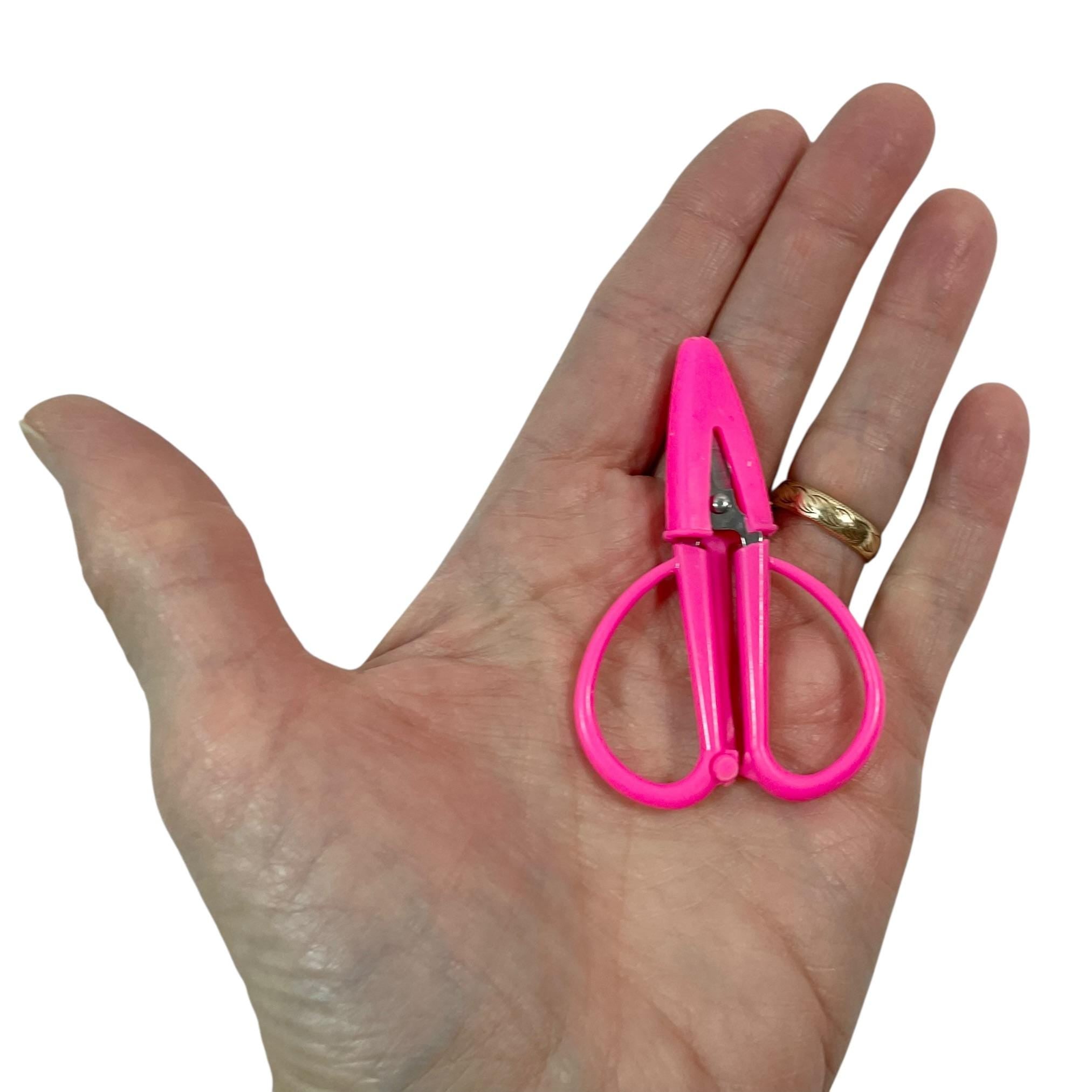 Perfect scissors for knitting and crochet, scissors with cover, attached sheath, tiny scissors for kit, air travel compliant