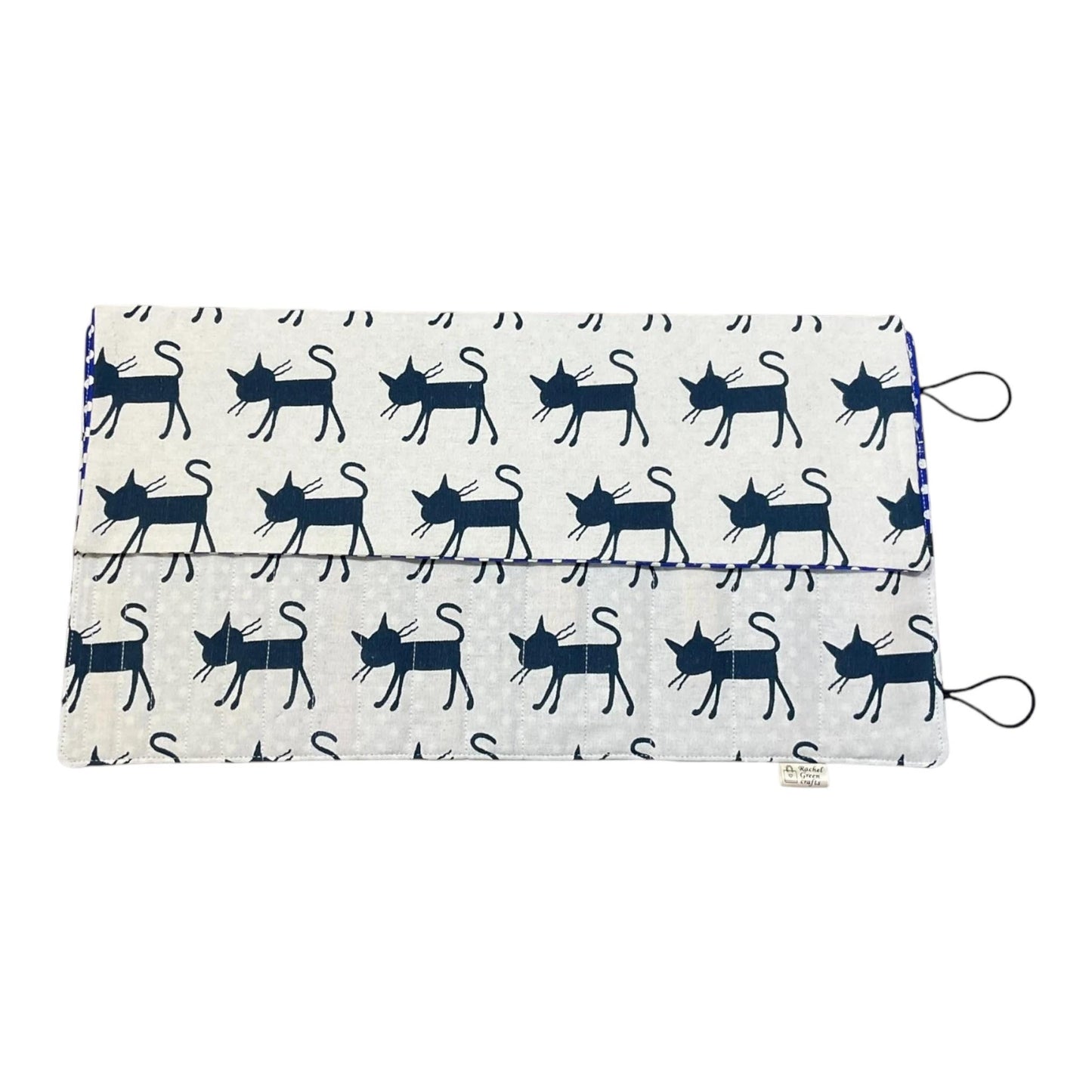 Double pointed knitting needle case with cats