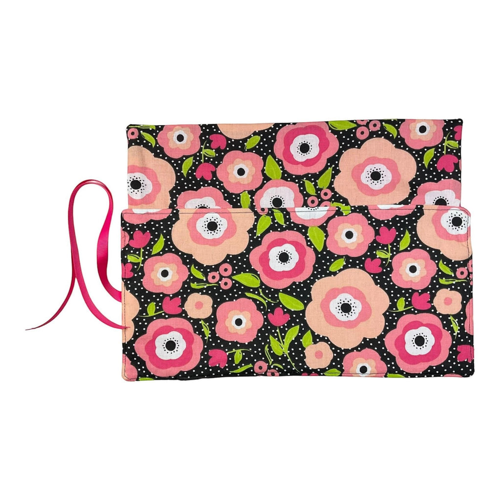 Crochet hook case  with pretty pink floral print, Ergonomic hook organiser, roll up short Dpn case, crochet lover gift, knitters gift,