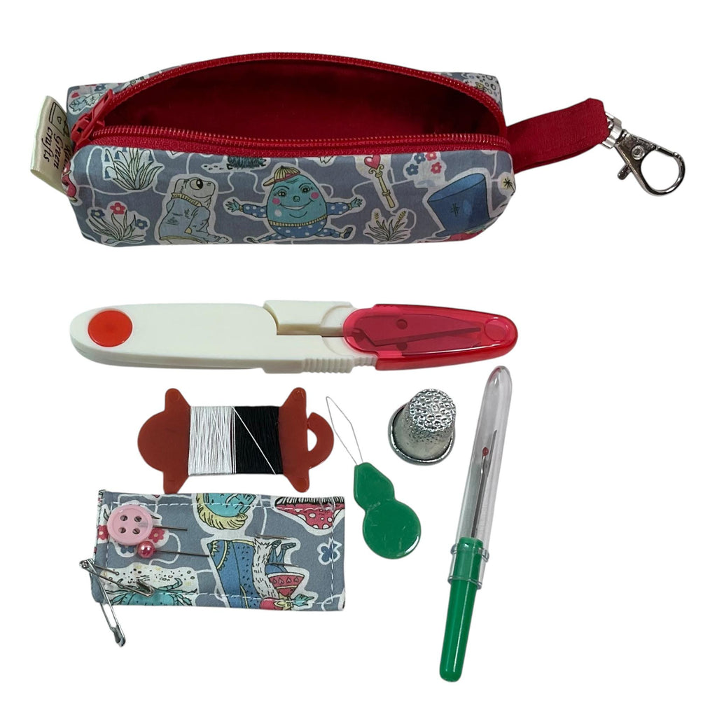 Liberty fabric Mini sewing kit, travel mending case, floral needle case, keychain sewing, sewing notions, stocking filler, ladies gift