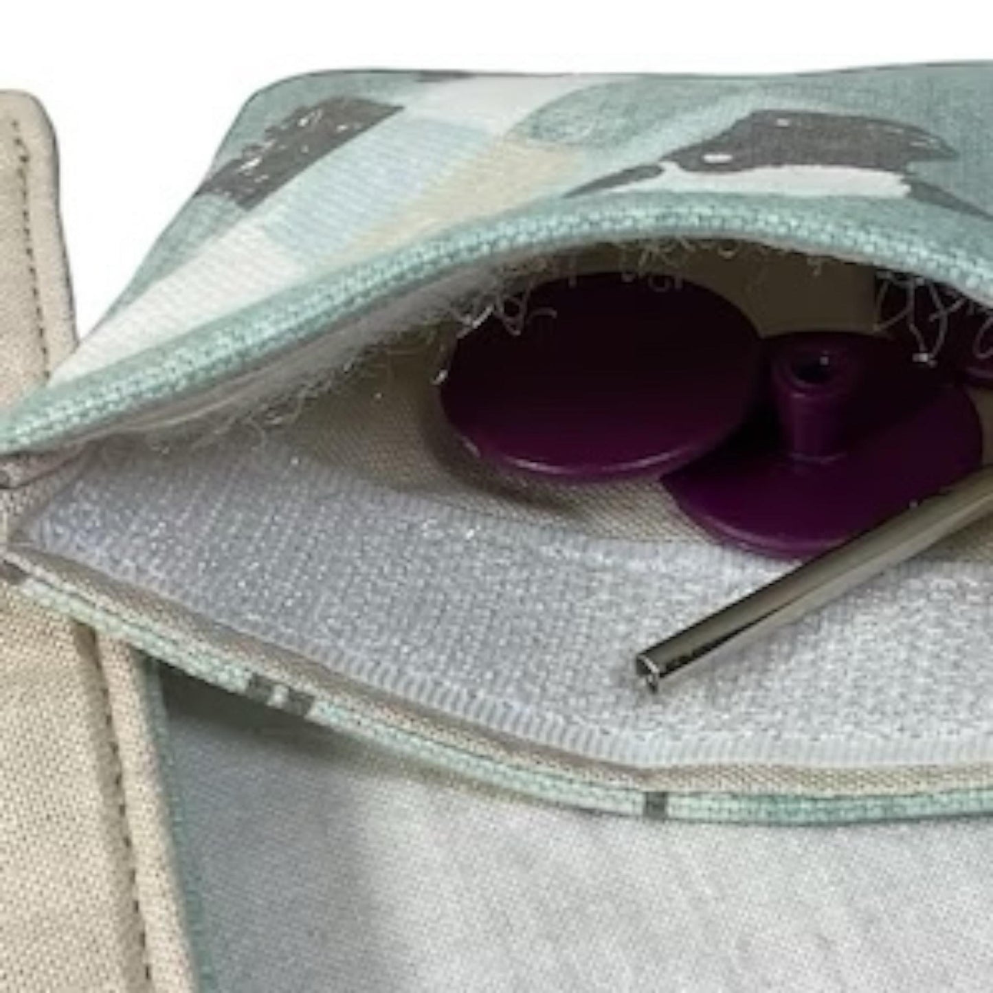 Interchangeable needle case with turquoise sheep