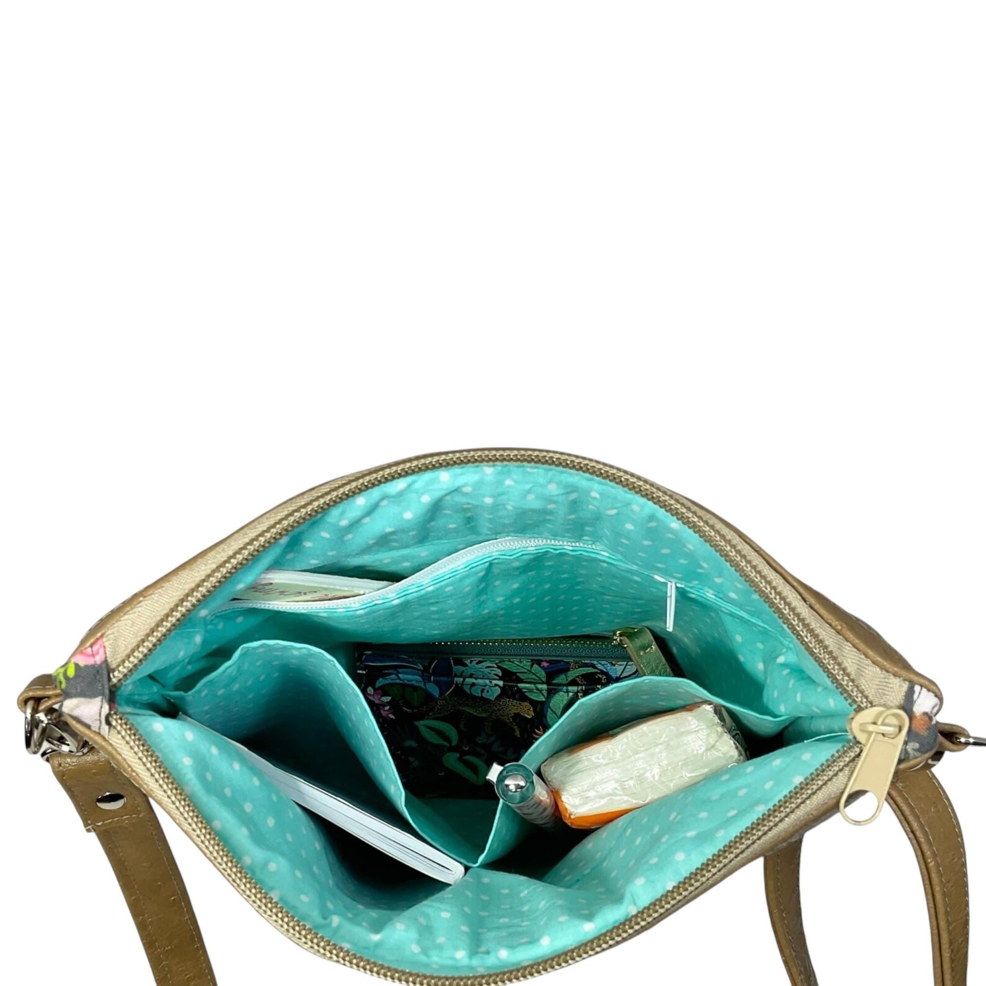 Handbag in faux leather and dog print,  vegan ladies gift, crossbody bag, shoulder zip pouch