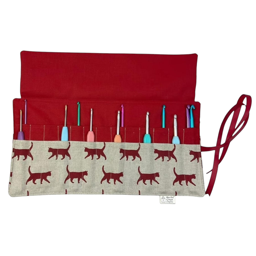 Crochet hook case with cats, Ergonomic hook organiser, roll up short Dpn case, cat lover gift, knitters gift, Crochet gift, crochet storage