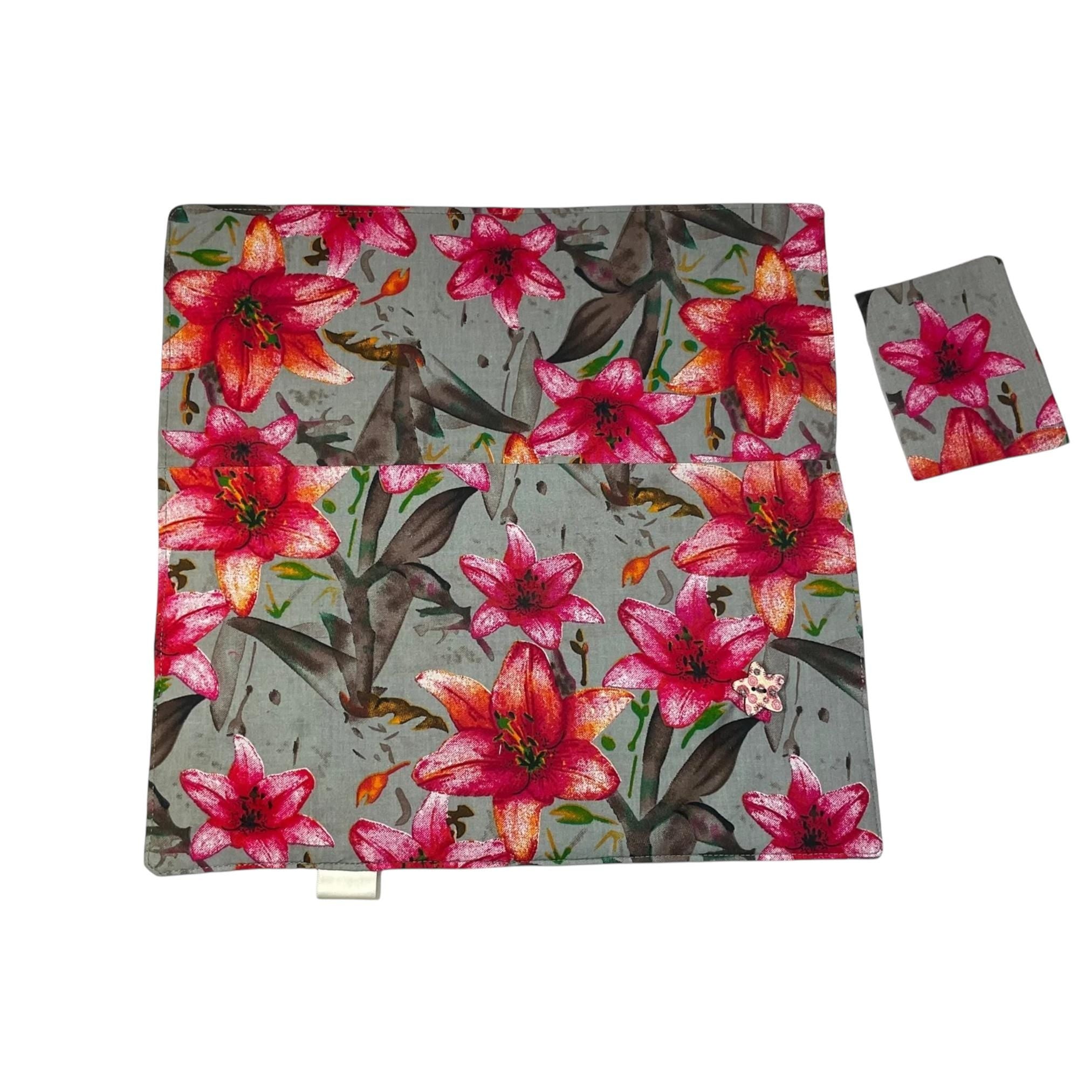 Interchangeable knitting needle case with flowers , floral addi case, chiagoo wallet, knit pro organiser pouch, hiya hiya case,