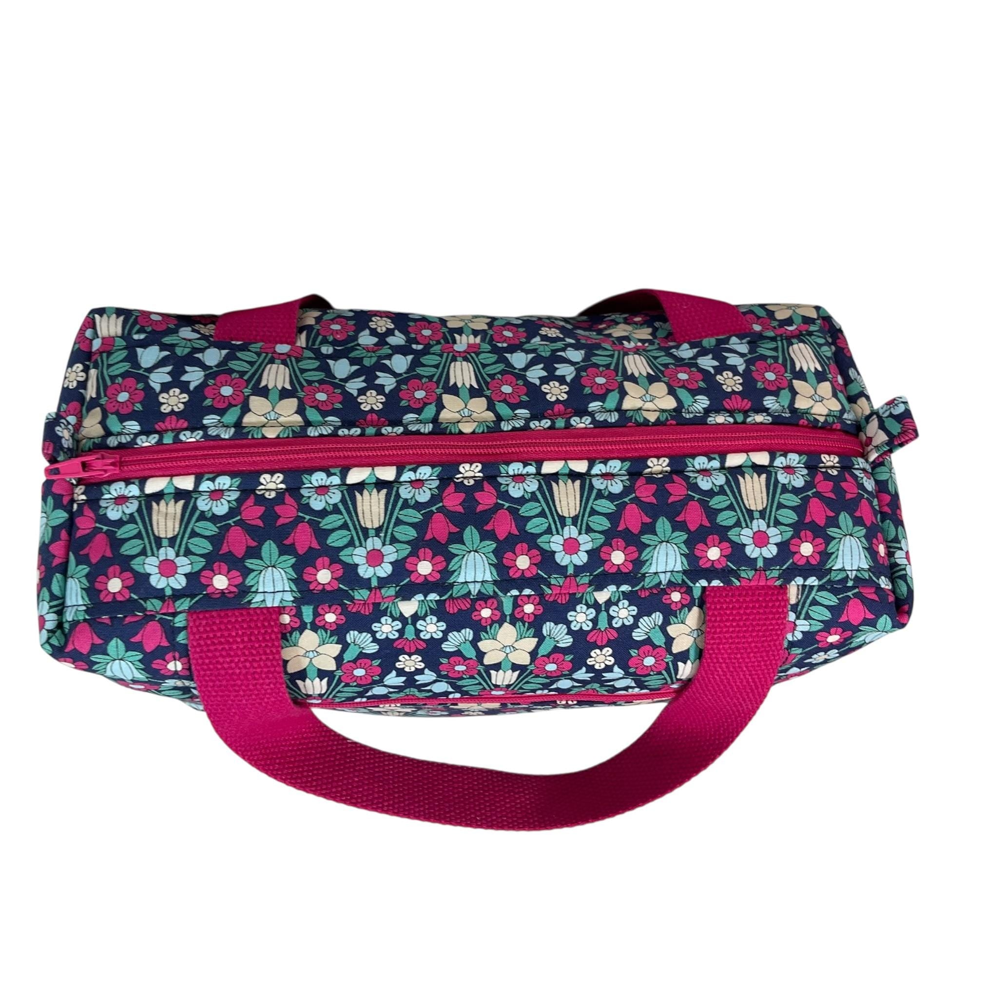 Liberty fabric large toiletries bag with handles and zip pocket, floral Waterproof, ladies sponge wash pouch, Cosmetics bag, ladies gift