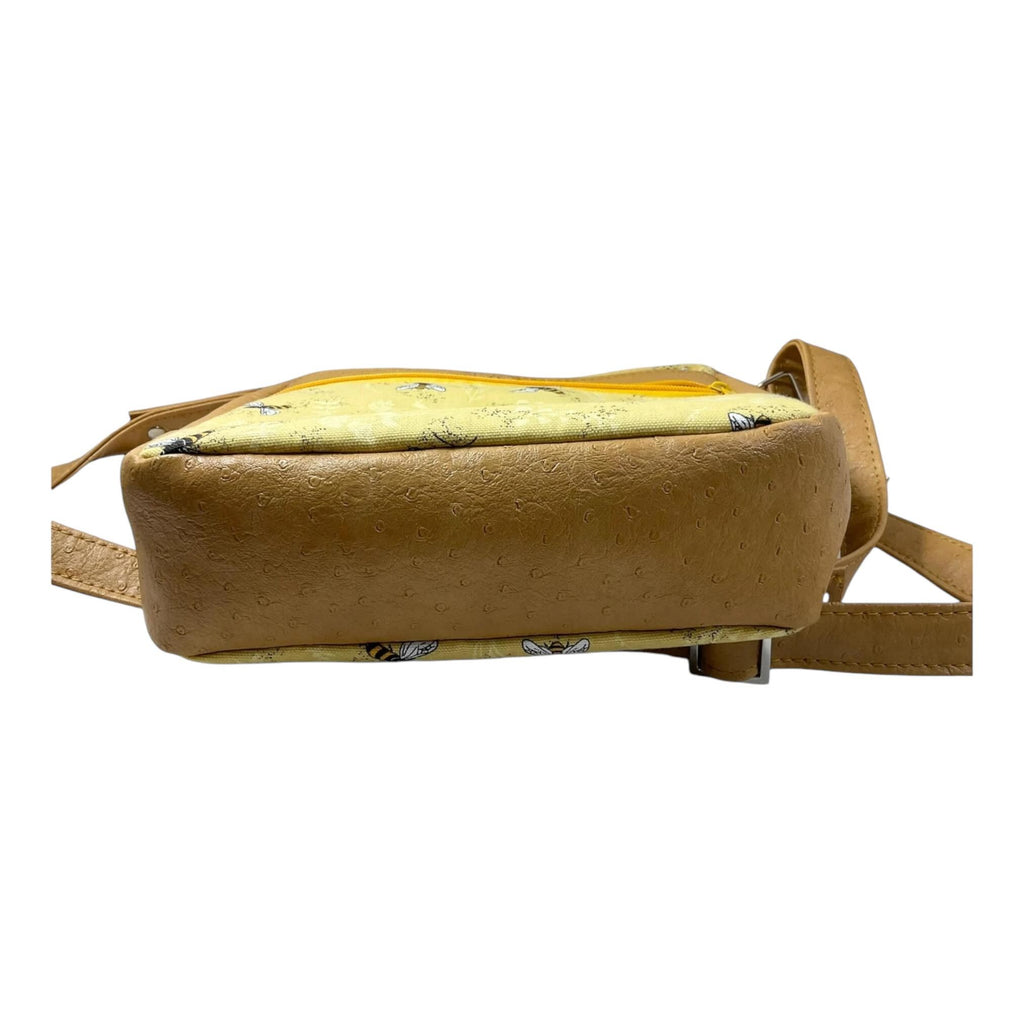 Handbag in faux leather and bee print,  vegan ladies gift, crossbody bag, shoulder zip pouch