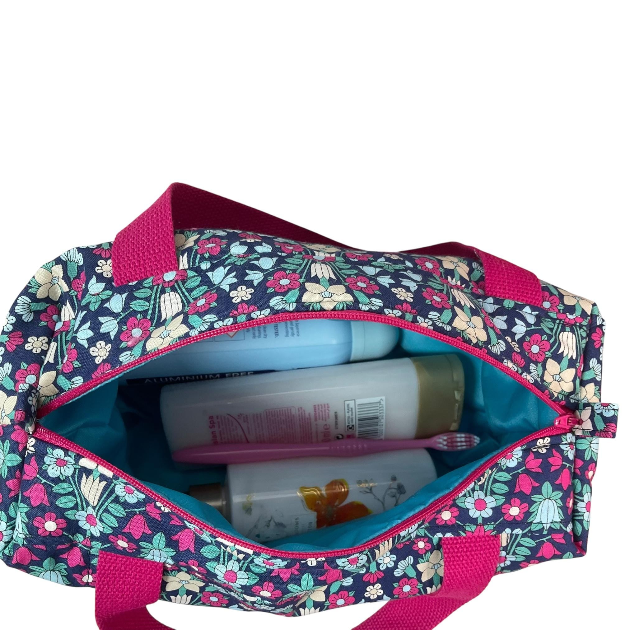 Liberty fabric large toiletries bag with handles and zip pocket, floral Waterproof, ladies sponge wash pouch, Cosmetics bag, ladies gift