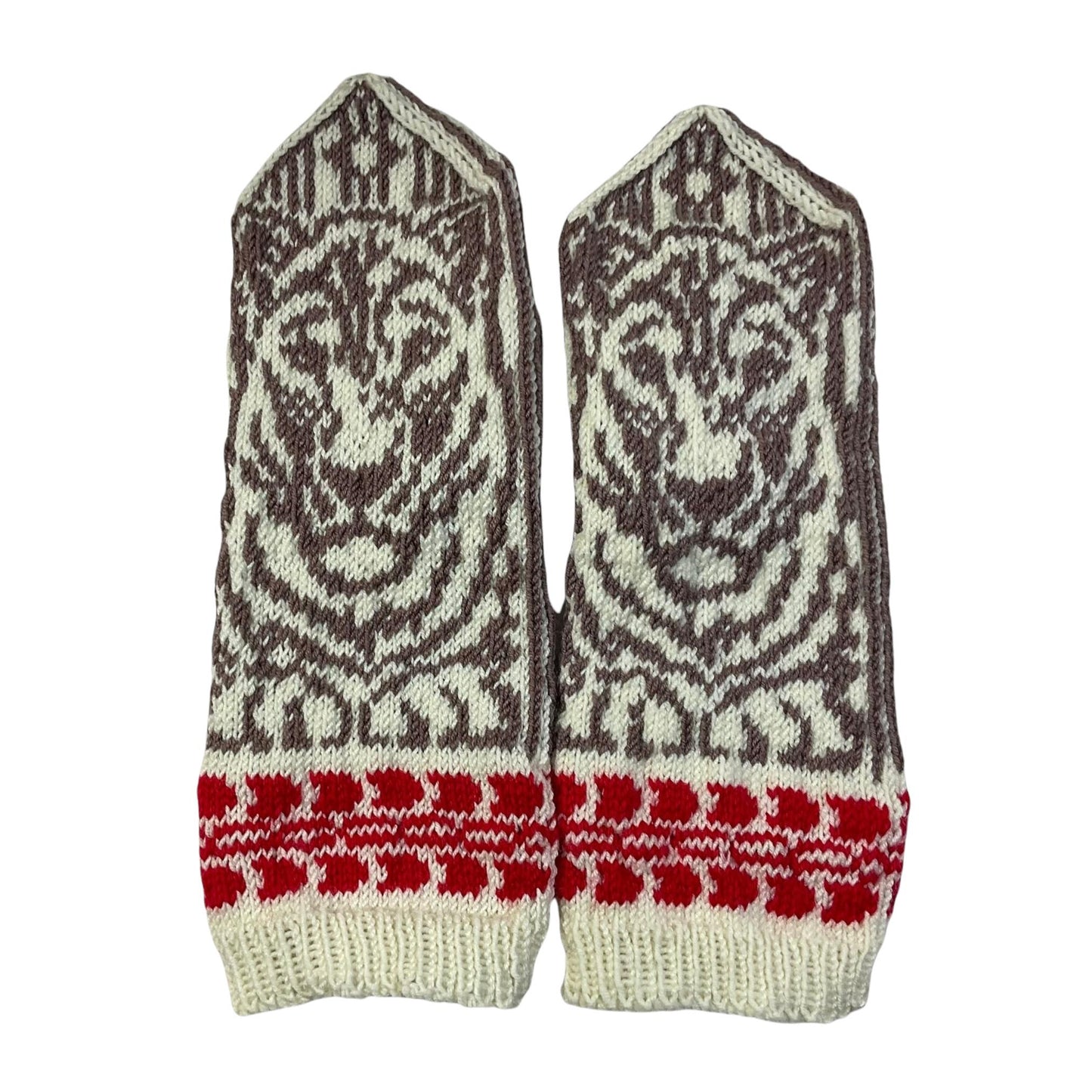 lioness mittens