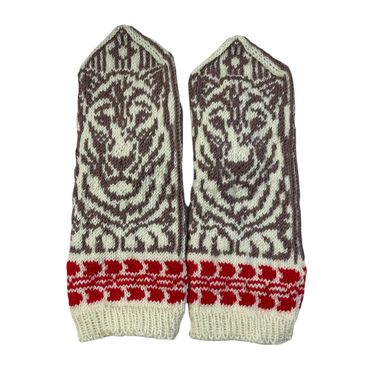 lioness mittens