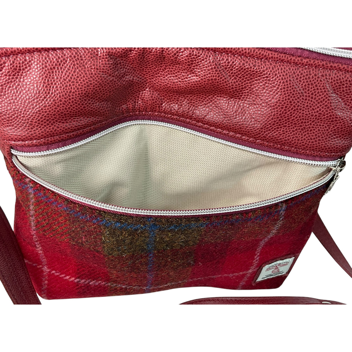 Handbag in genuine leather and red tartan Harris tweed