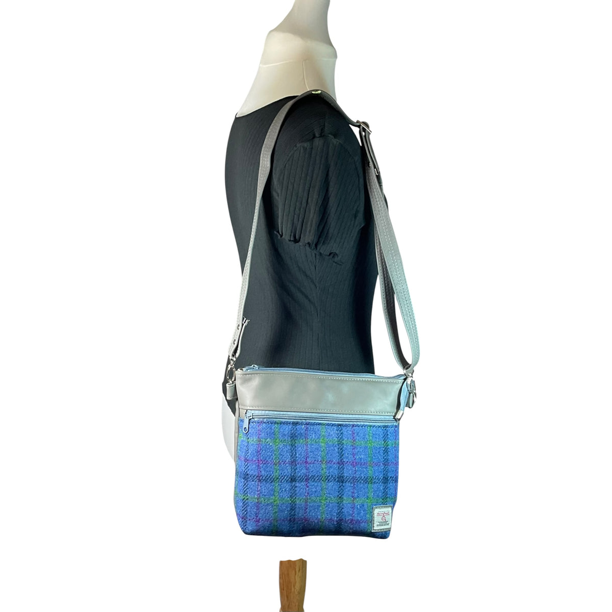 Handbag in genuine leather and blue tartan Harris tweed