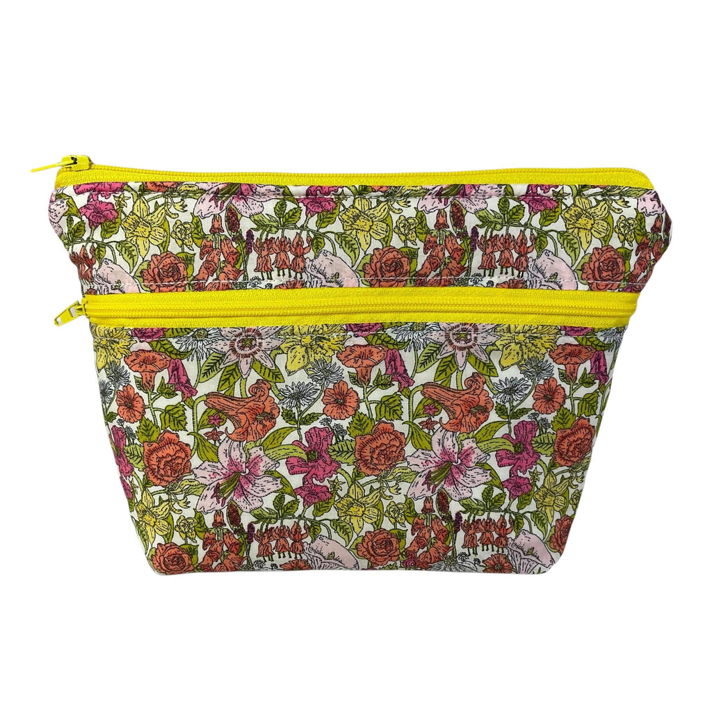 Cosmetics bag in floral Liberty fabric with 2 pockets,  makeup pouch, water resistant case, notions zipper pouch, ladies  gift
