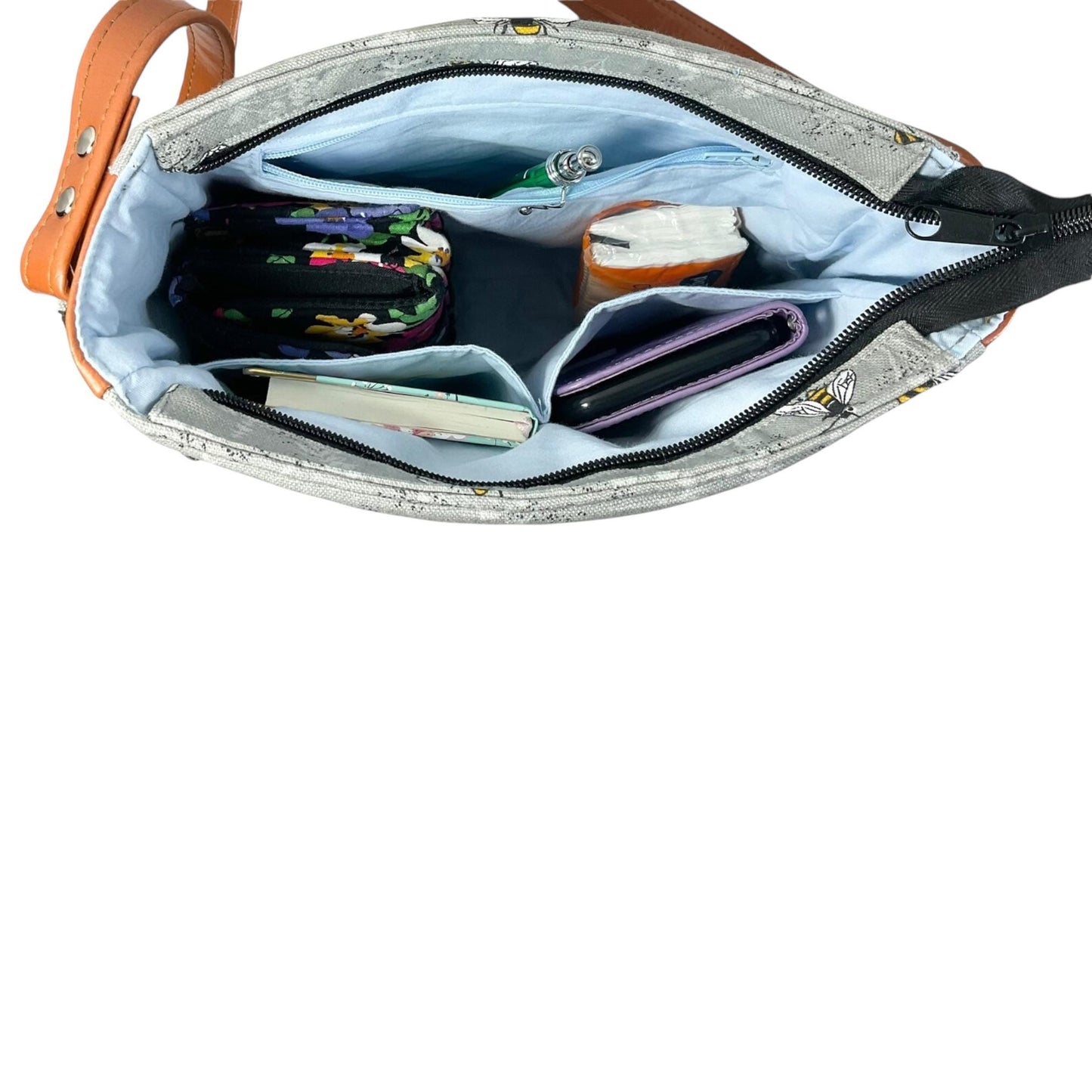 Handbag in faux leather and strawberry thief bird print