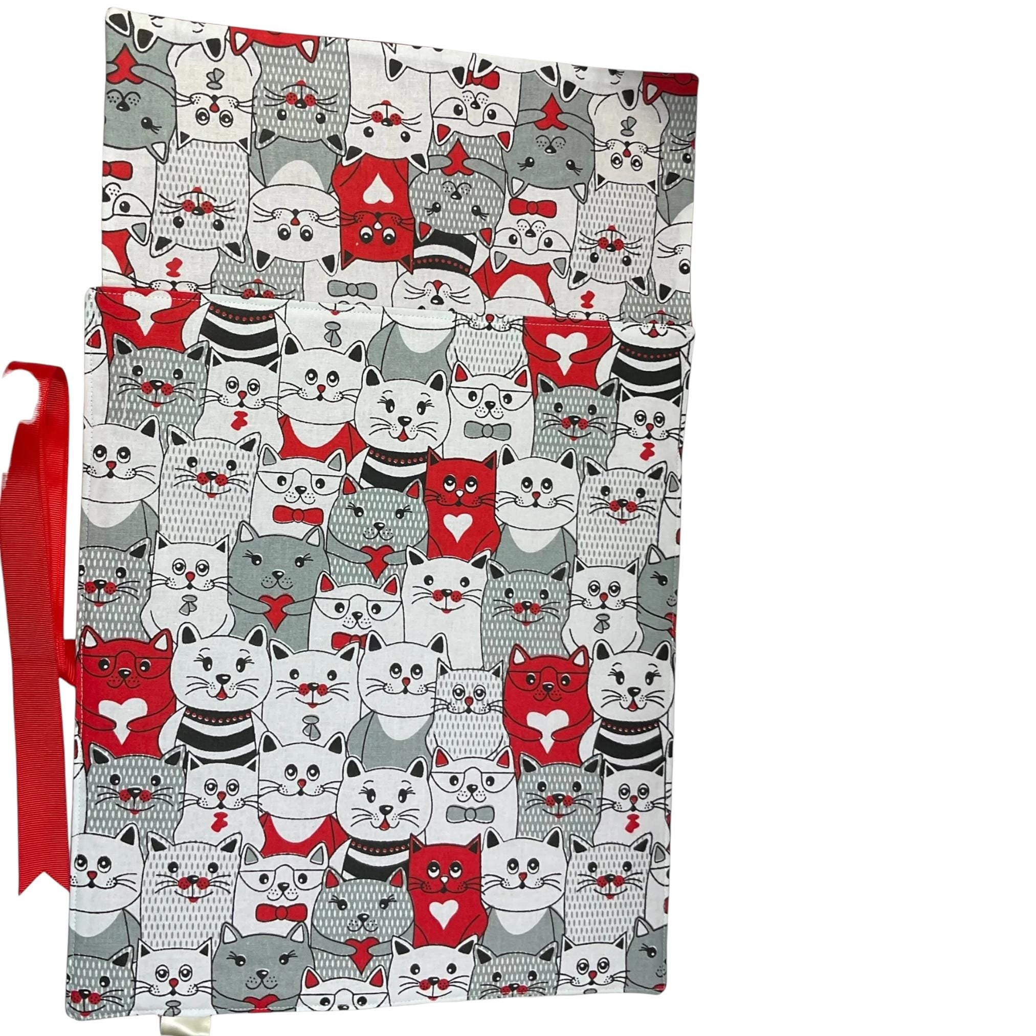 Straight knitting needle case with cats, needle roll, needle case, needle storage, knitting accessories, knitters gift, needle organiser
