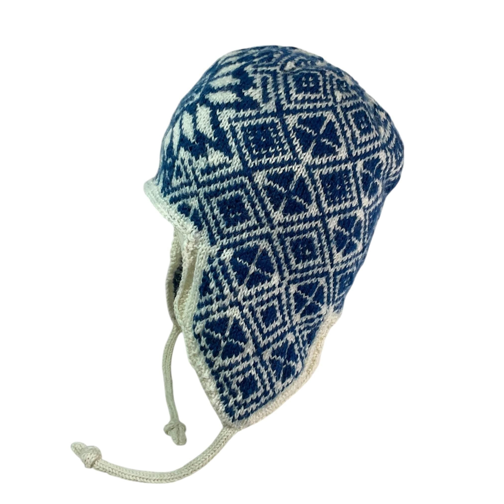 Ear flap hat with stranded blue and cream pattern, Andean chullo wool hat, unisex, warm winter hat, Norwegian style, fairisle hat, ski hat