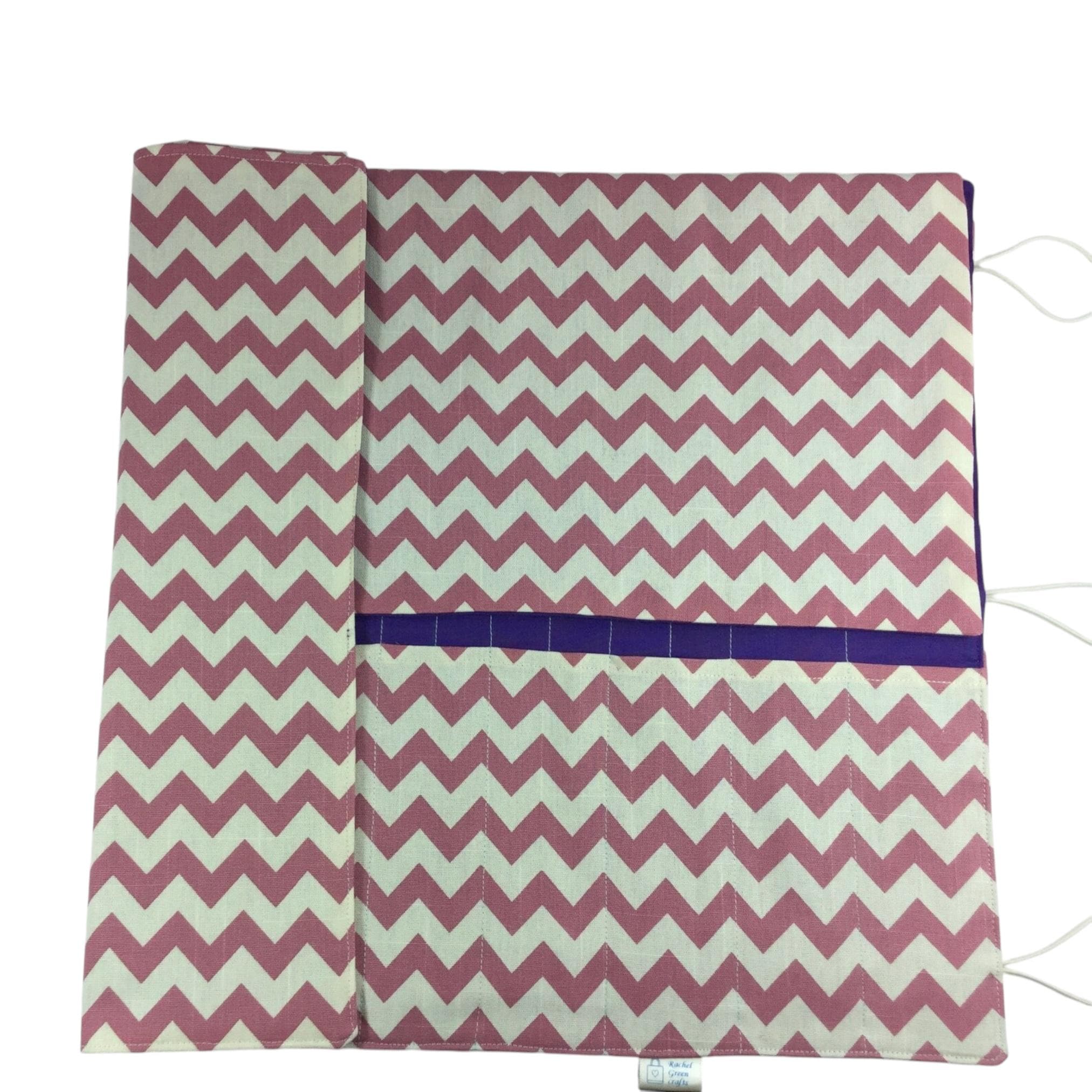 Straight and double pointed knitting needle case with pink chevrons, knitting needle pouch, needle storage, long needles wallet, sock needle