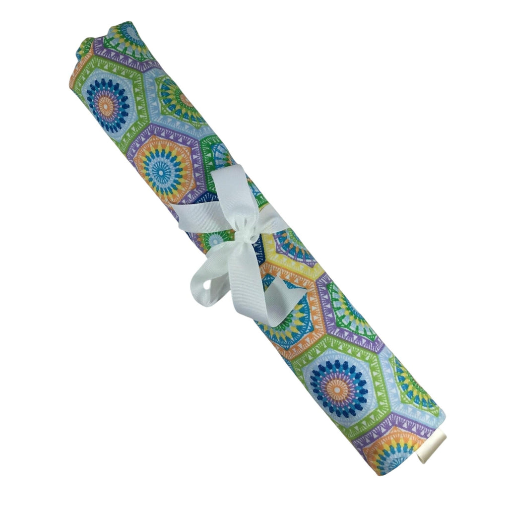 Floral Mandala Knitting Needle Set: Roll-Up Case, Straight Needles