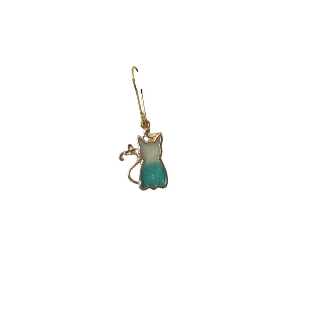 Cat Stitch markers for knitting and crochet , progress cat charms, lace markers, charm stitch marker, gold plated place keeper