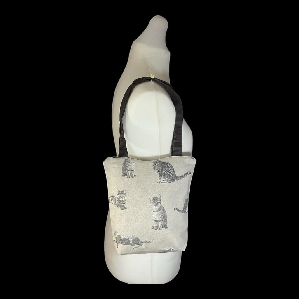 Small tote bag with zip closure, canvas tortoiseshell cats cotton book purse, bag with pockets  for cat lover, gift for girls