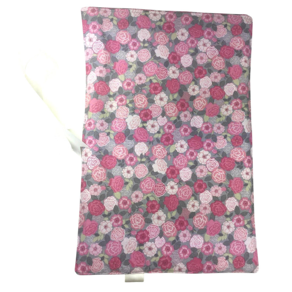 Full set of metal knitting needles in a case with pink floral rose print, straight needles in roll up pouch, gift for knitters
